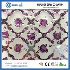 الزجاج الجليدى