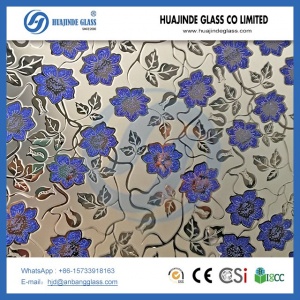 الزجاج الجليدى