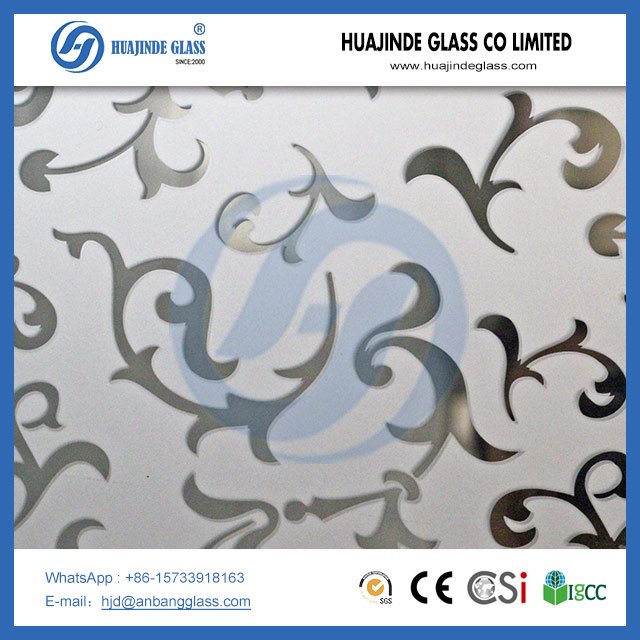 زجاج محفور بالحامض