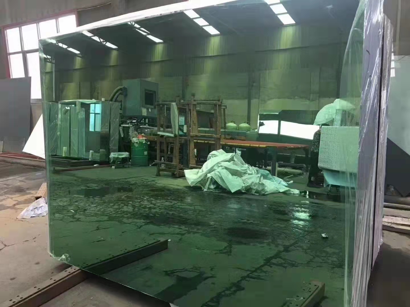 tinted glass and reflective glass