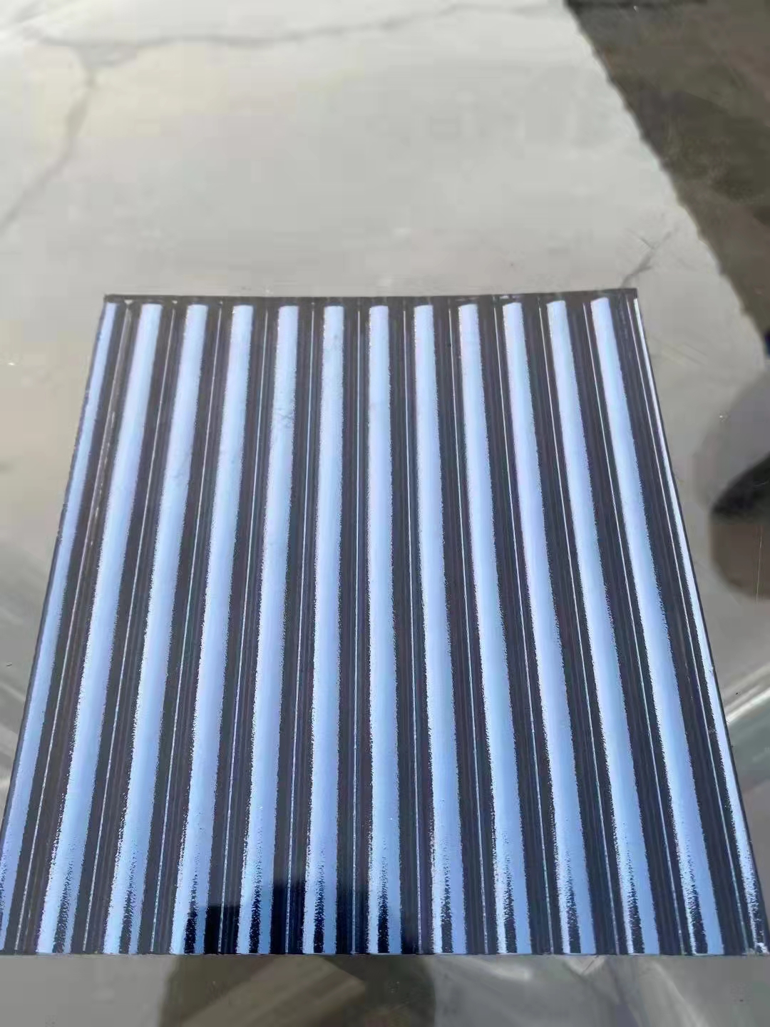 color reflective pattern glass